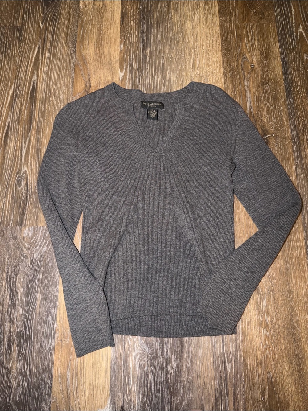Banana Republic Charcoal Gray V-Neck Pullover Sweater